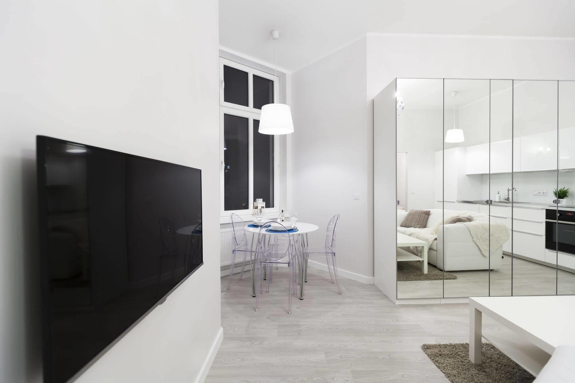 Homewell Apartments Stara Piekarnia Познан Екстериор снимка